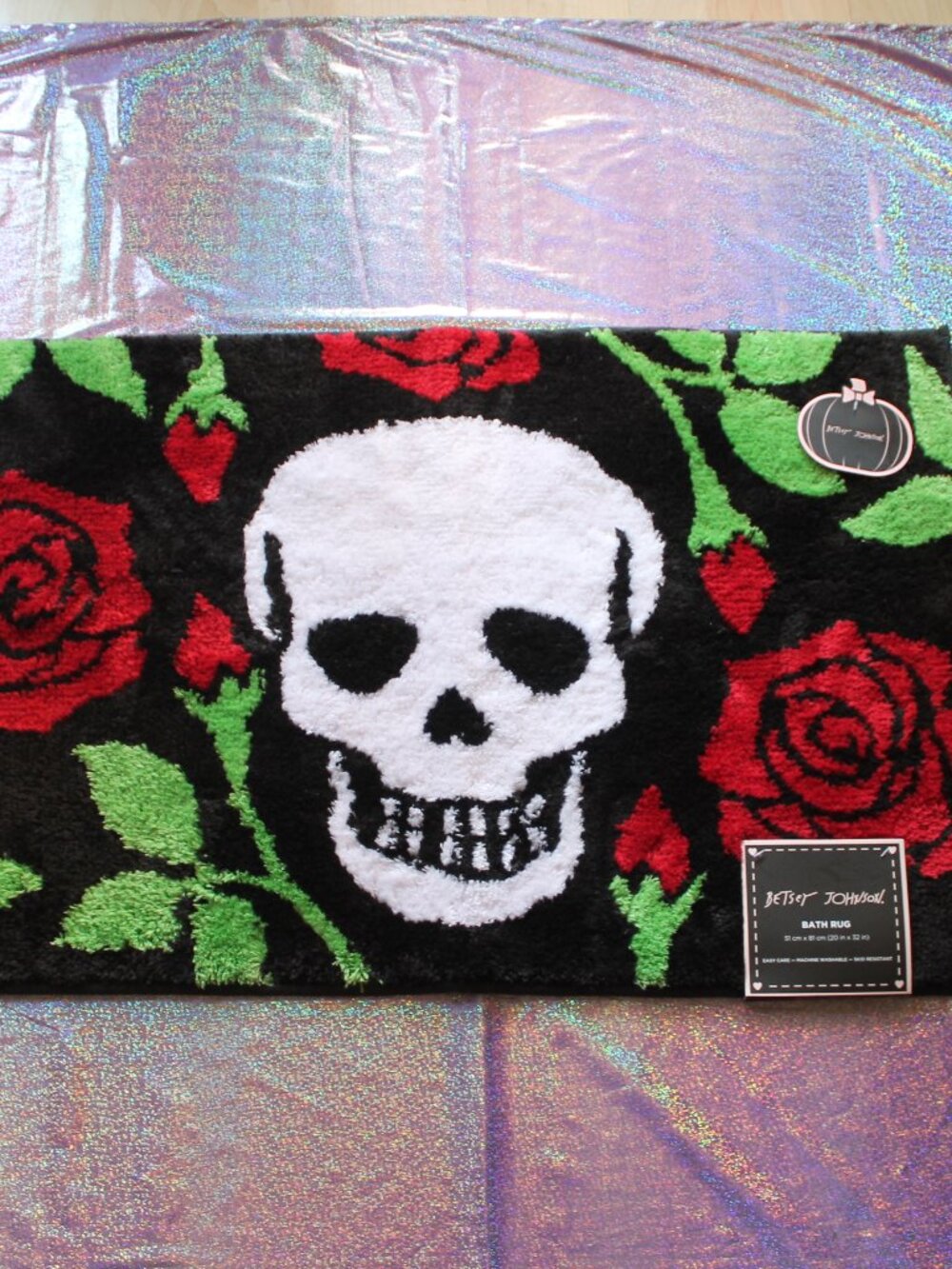 Betsey Johnson Skull & Roses Gothic Halloween Bath Rug NWT